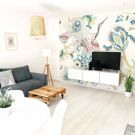 Elizabeth Garden Premium Apartment ケチケメート エクステリア 写真