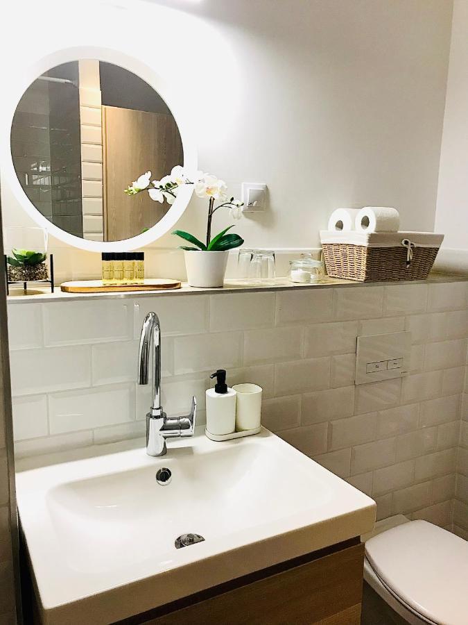 Elizabeth Garden Premium Apartment ケチケメート エクステリア 写真
