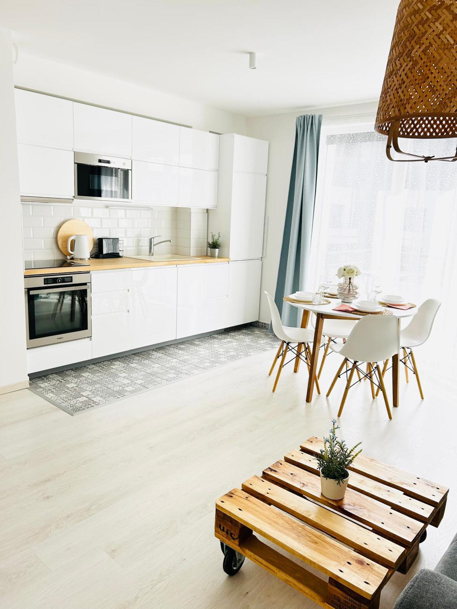 Elizabeth Garden Premium Apartment ケチケメート エクステリア 写真